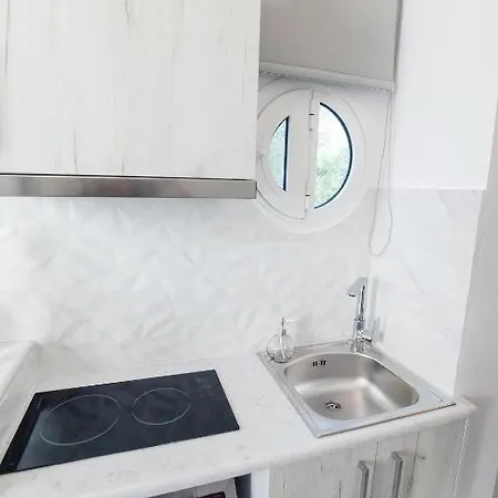 Private 1 نافبليو